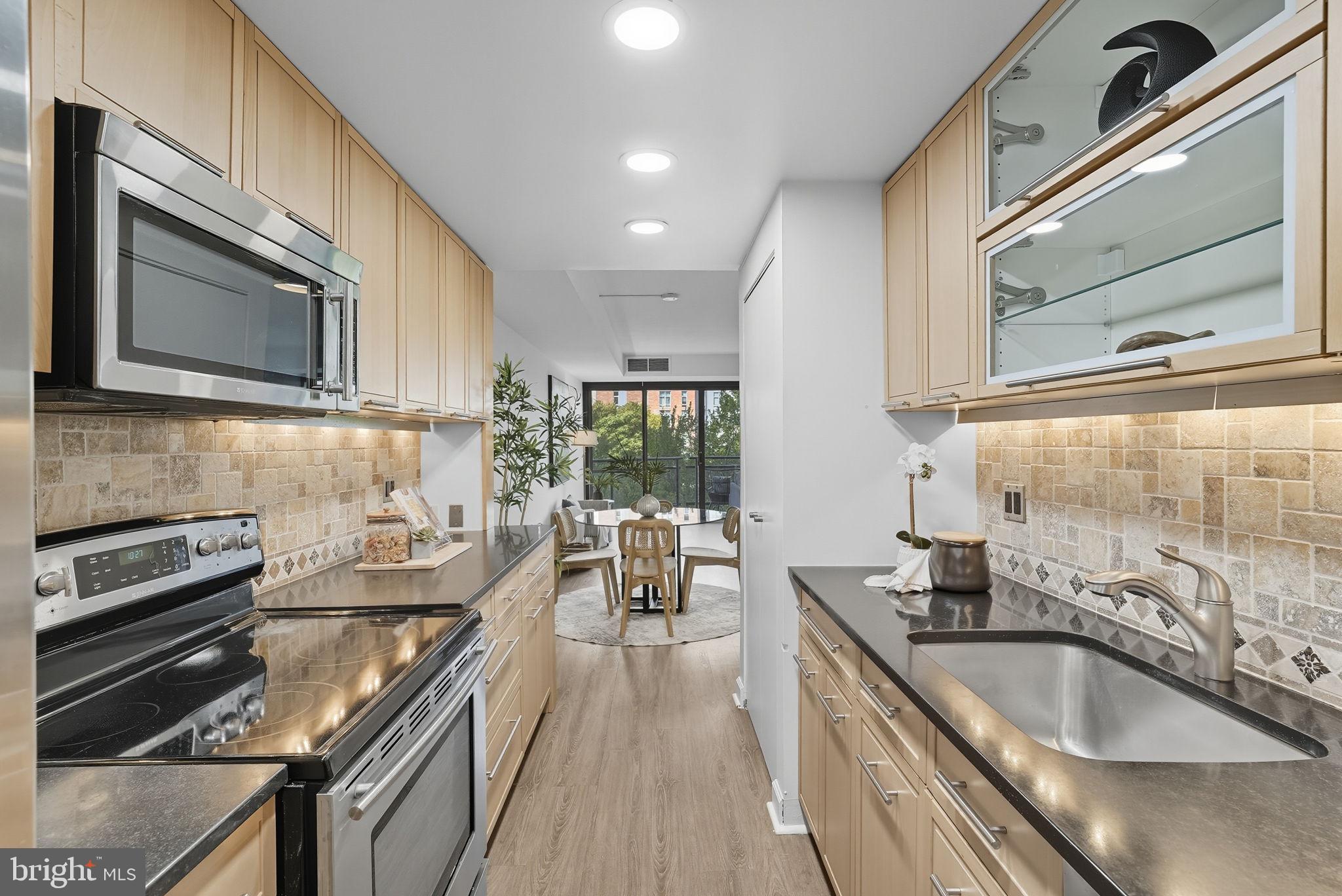 1530 KEY BOULEVARD 512