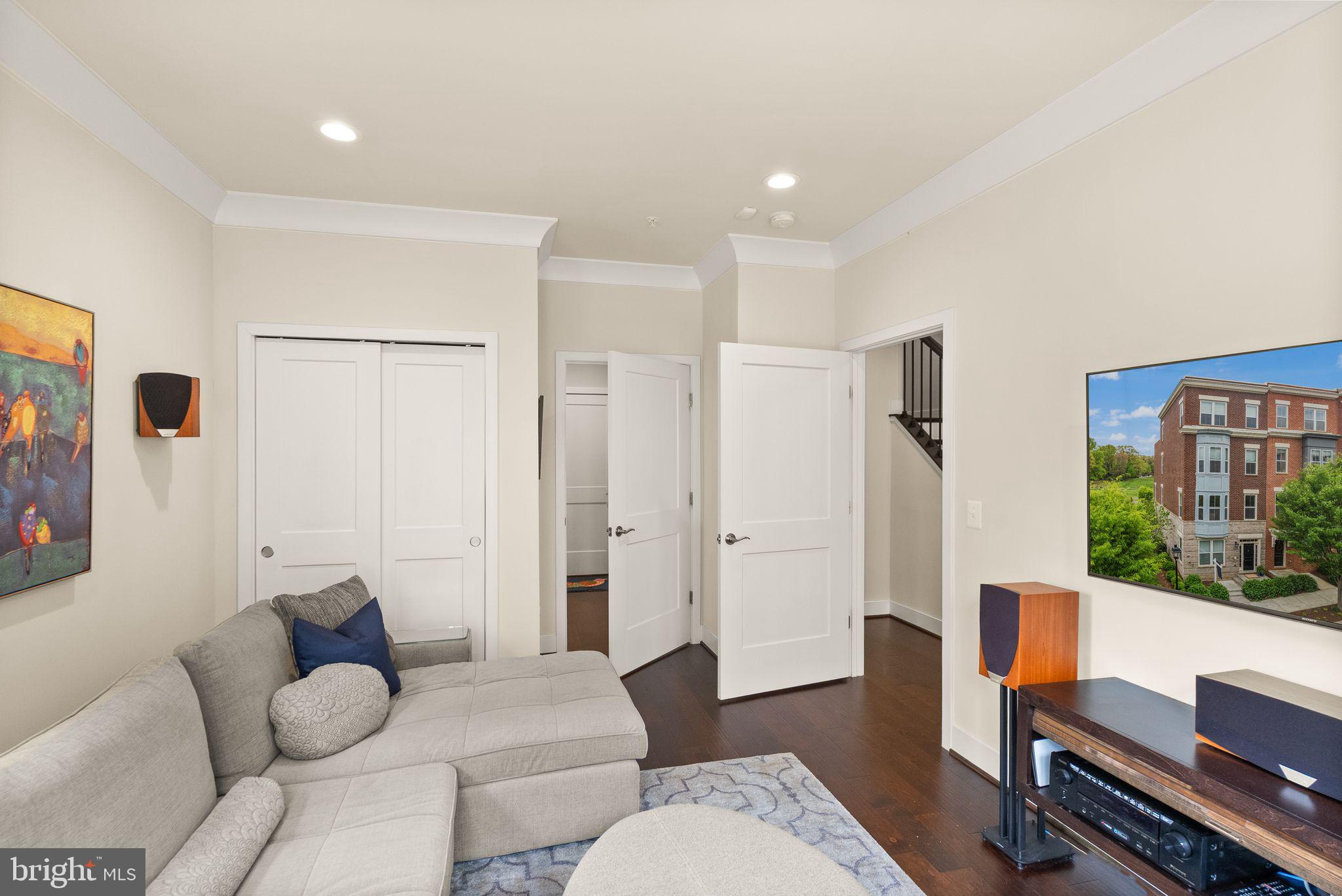 11687 Sunrise Square Pl