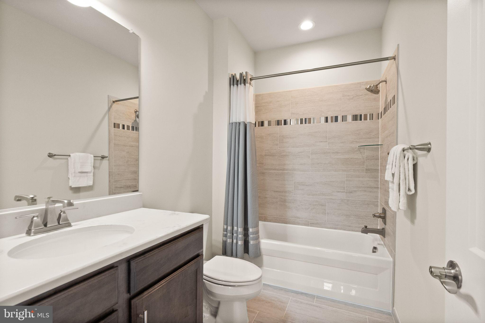 11687 Sunrise Square Pl