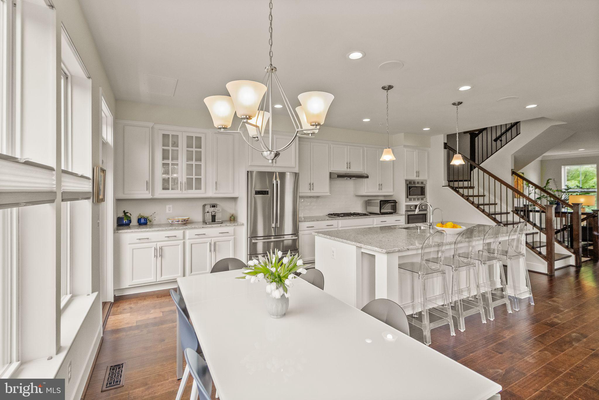 11687 Sunrise Square Pl