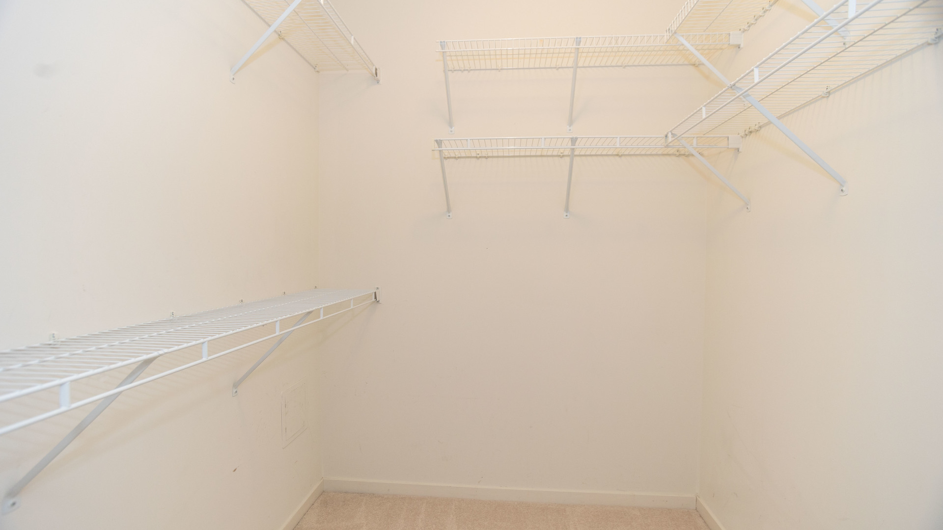 807 Davis Street Unit: 2107