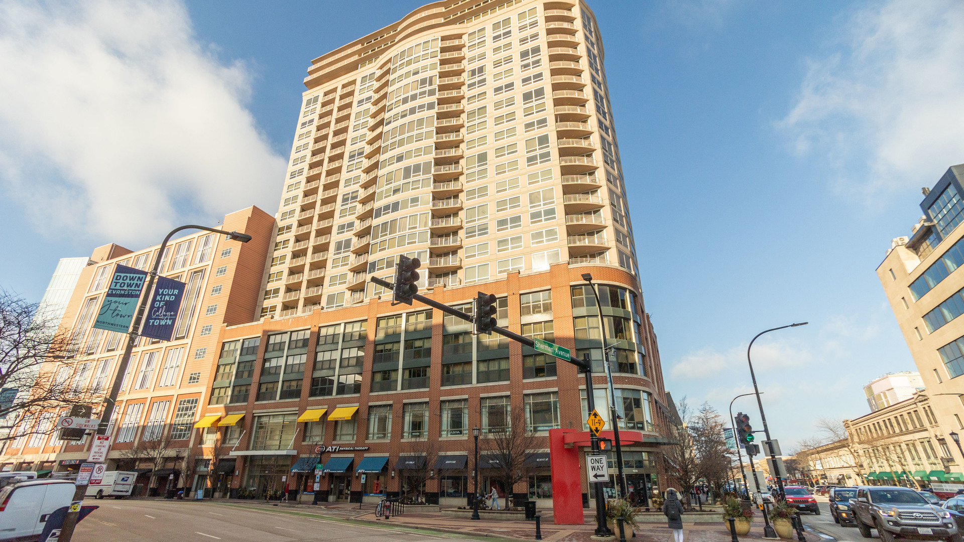 807 Davis Street Unit: 2107