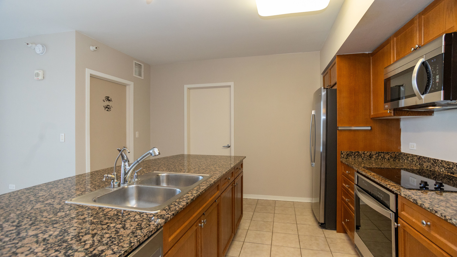 807 Davis Street Unit: 2107