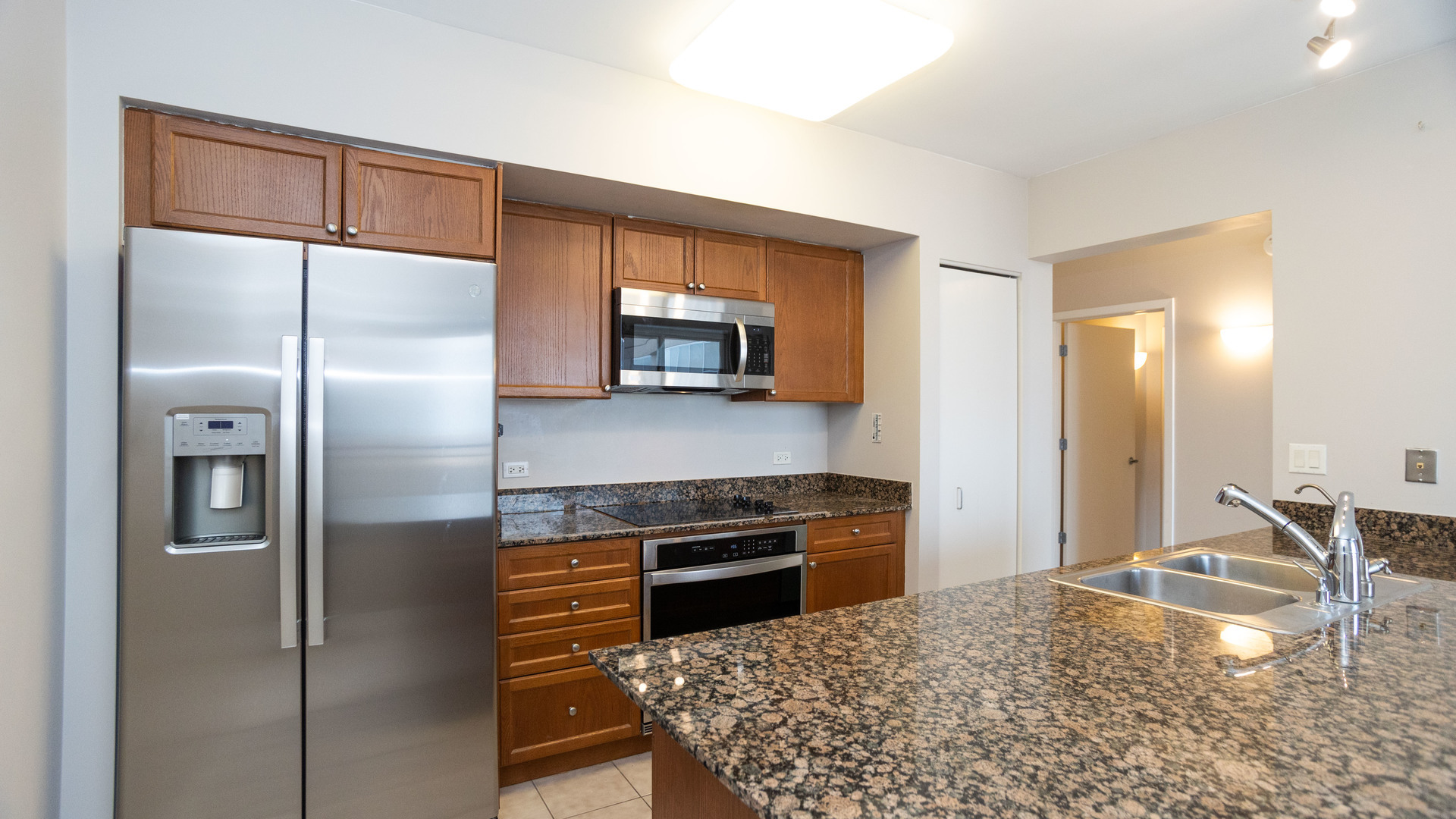 807 Davis Street Unit: 2107