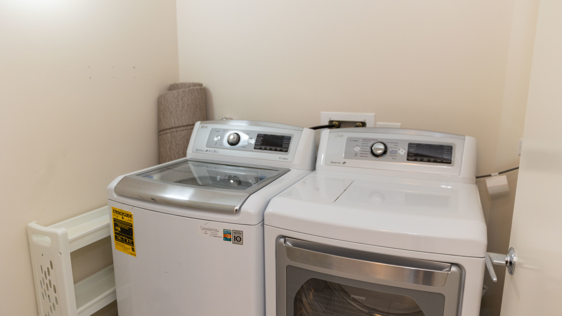 807 Davis Street Unit: 2107