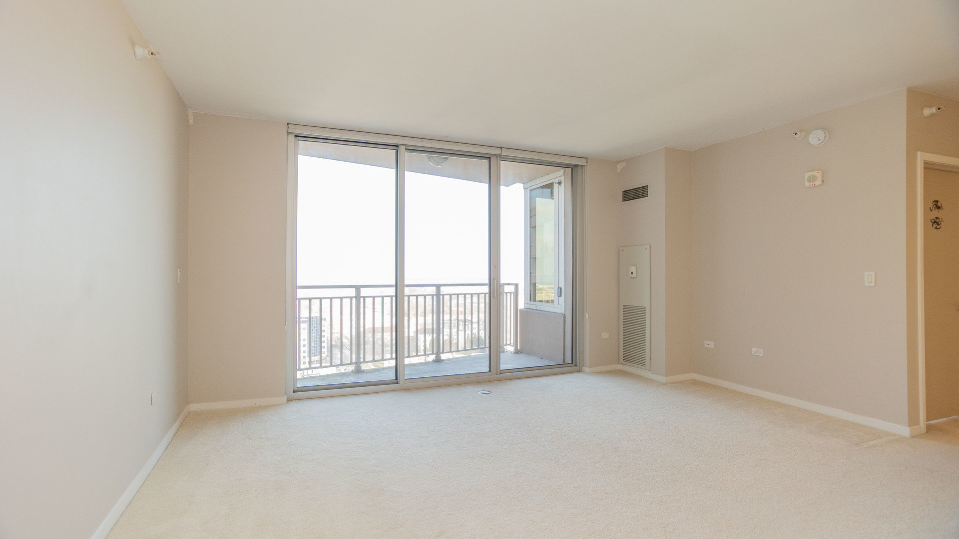 807 Davis Street Unit: 2107