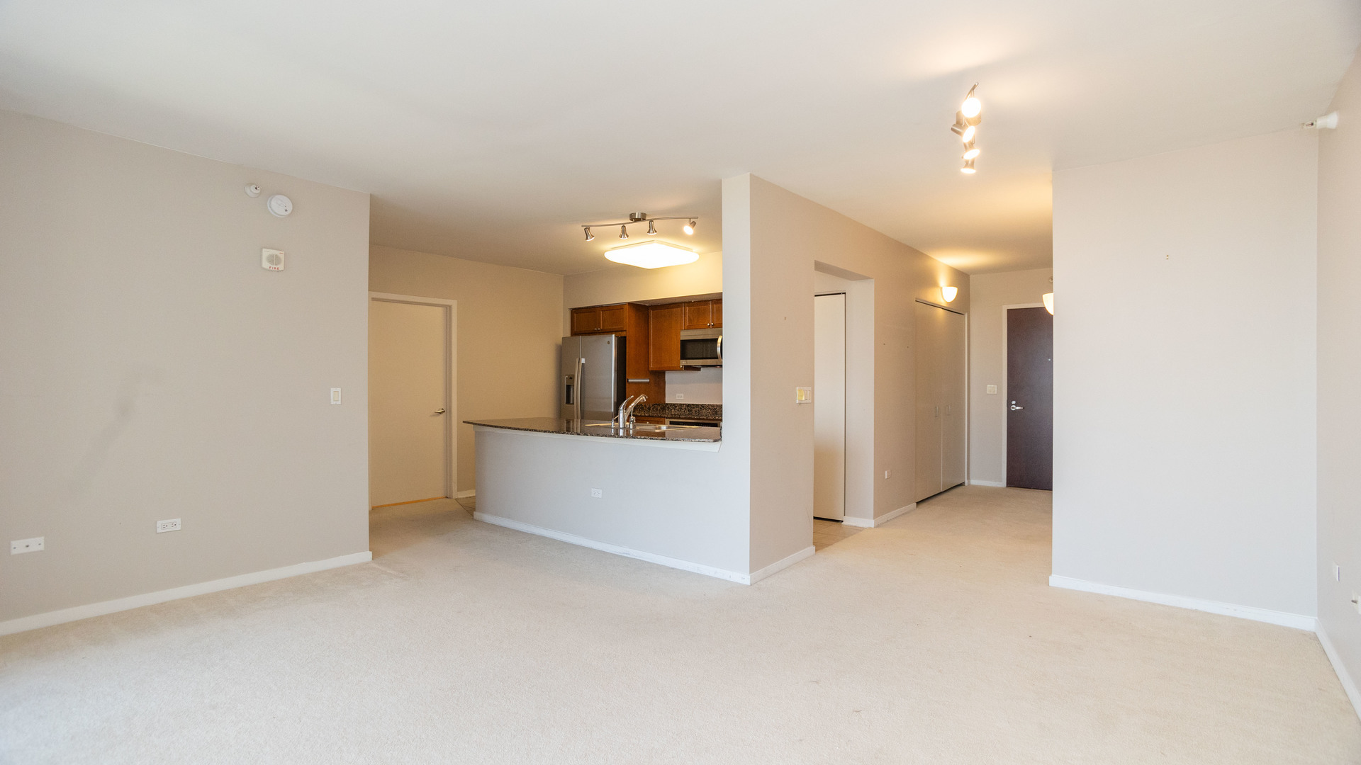 807 Davis Street Unit: 2107