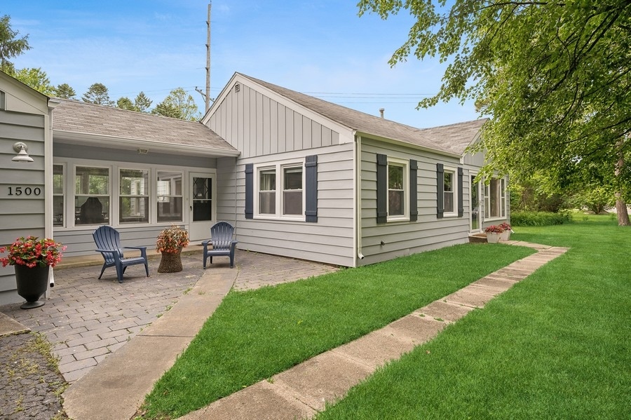 1500 Deerfield Place