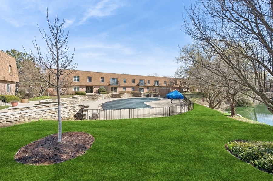 1220 Park Avenue W Unit: 114