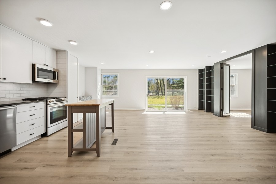 1220 Park Avenue W Unit: 114