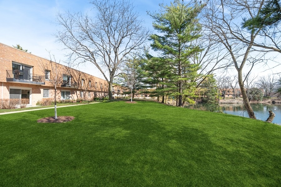 1220 Park Avenue W Unit: 114