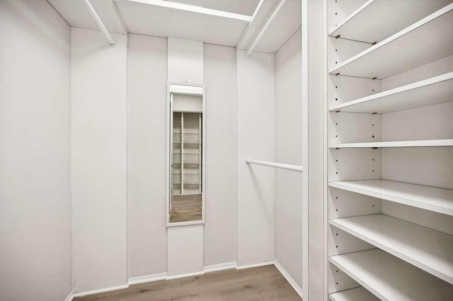 1220 Park Avenue W Unit: 114