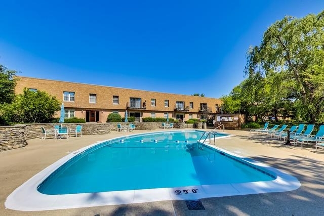 1250 Park Avenue W Unit: 427