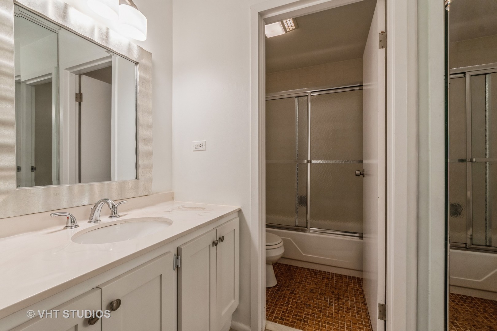 1250 Park Avenue W Unit: 427