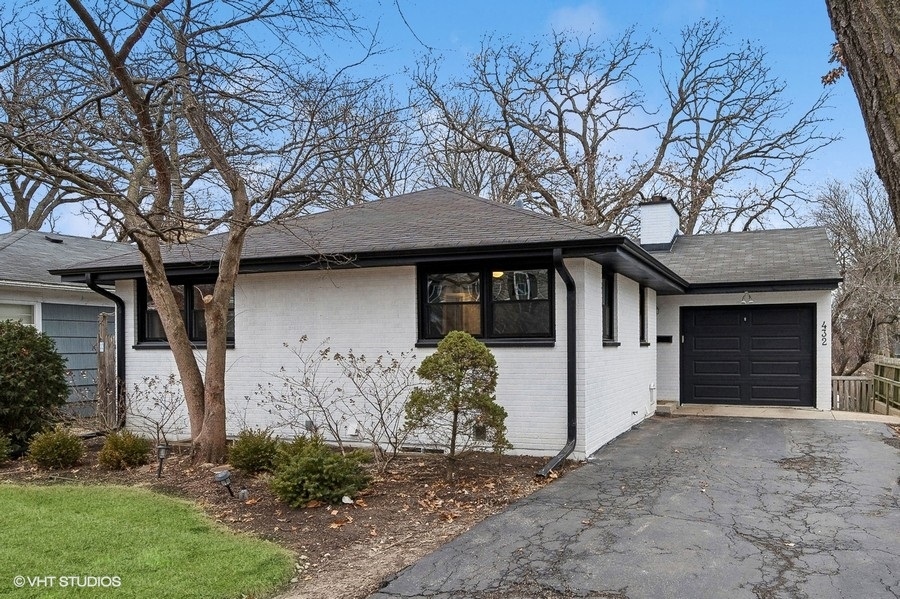 432 Longfellow Avenue