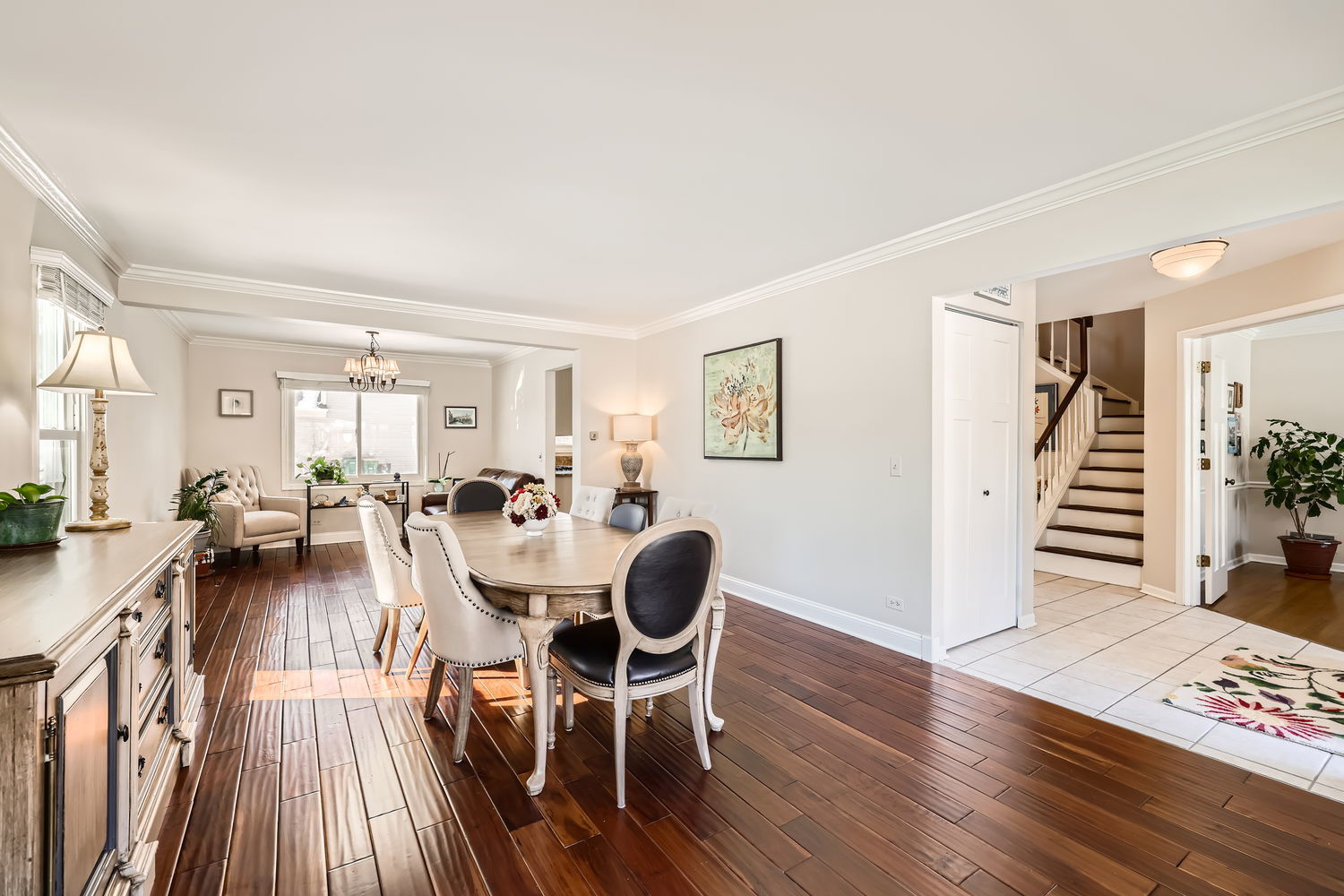 42 Chestnut Court W