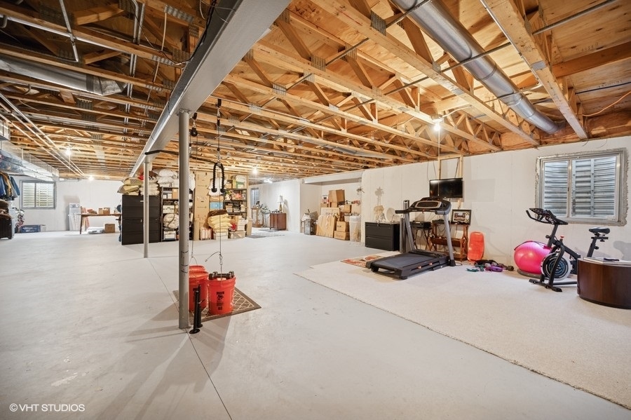 5582 Chapel Hill