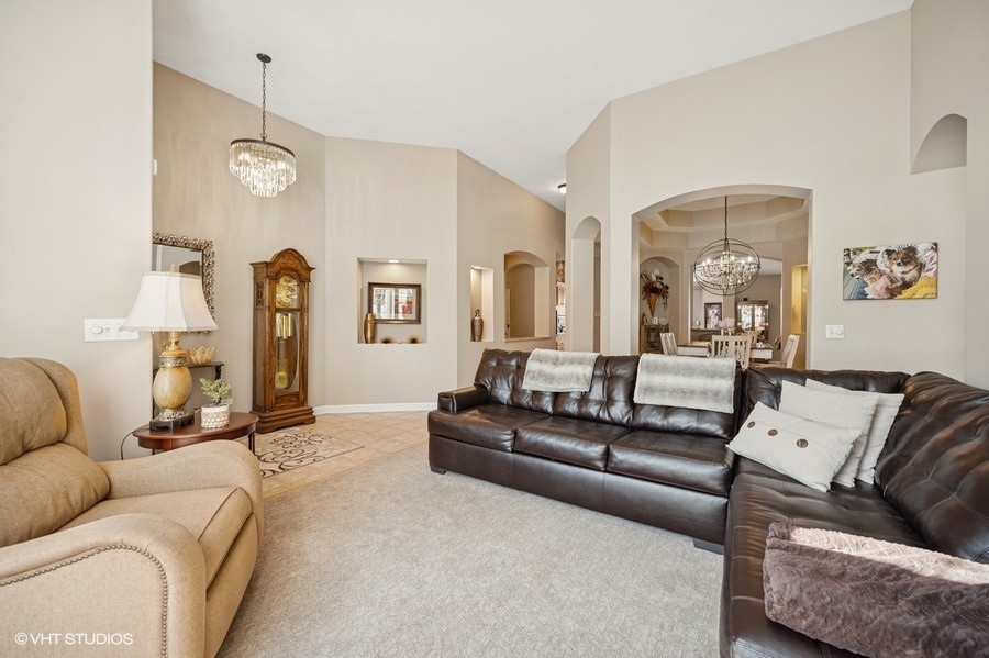 5582 Chapel Hill