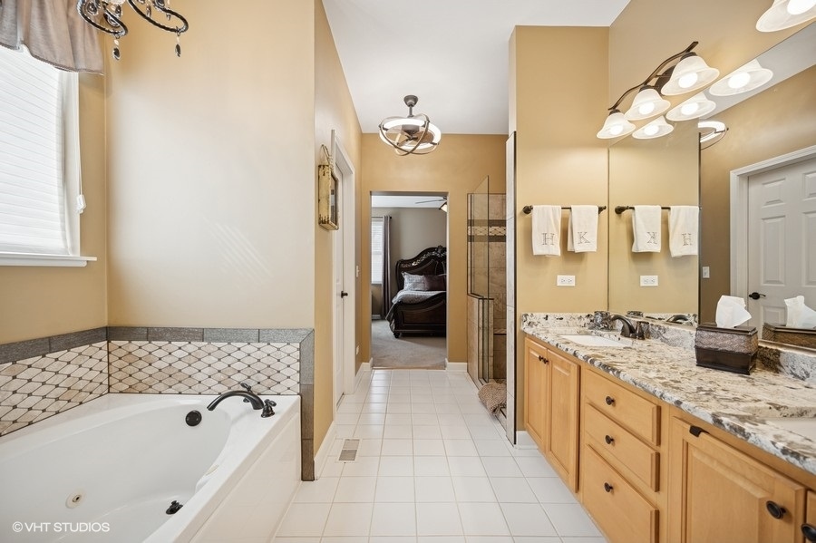 5582 Chapel Hill