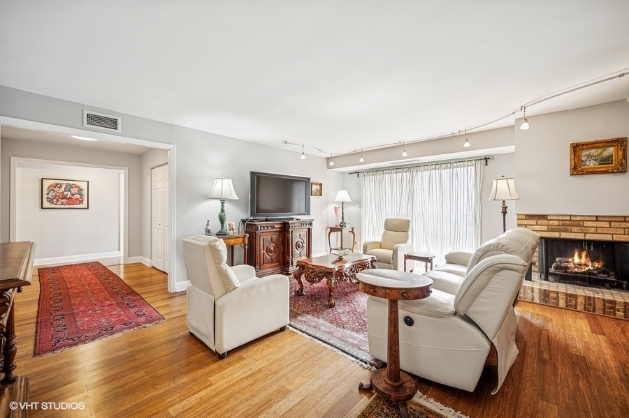 1621 MISSION HILLS Road Unit: N207
