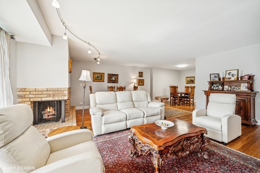 1621 MISSION HILLS Road Unit: N207