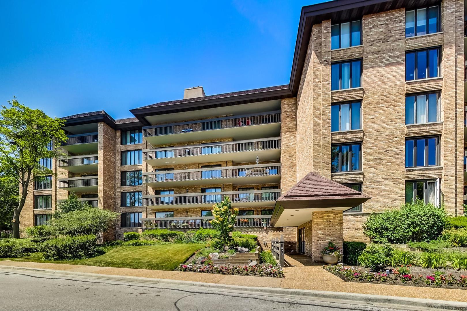 1621 MISSION HILLS Road Unit: N207