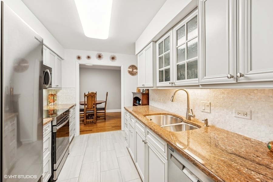 1621 MISSION HILLS Road Unit: N207
