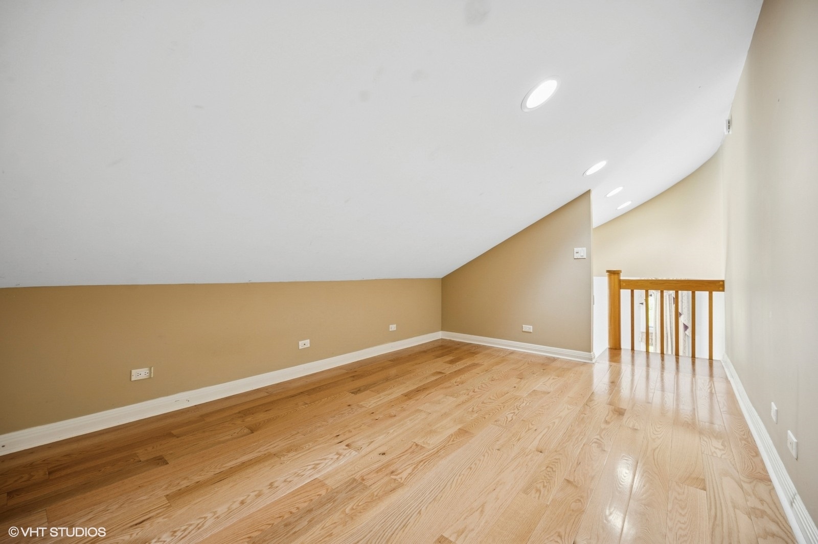 2305 Tennyson Lane