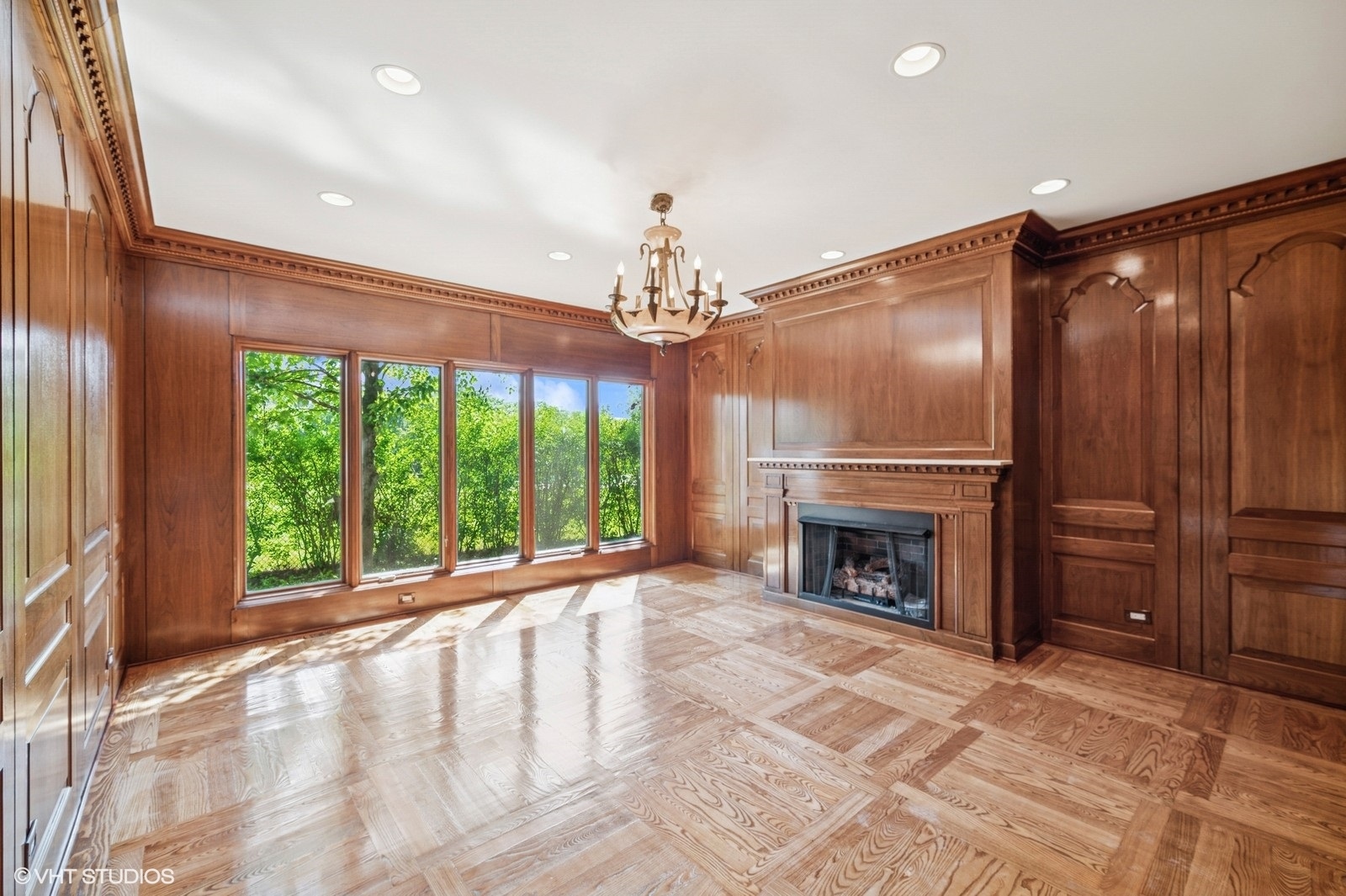 2305 Tennyson Lane