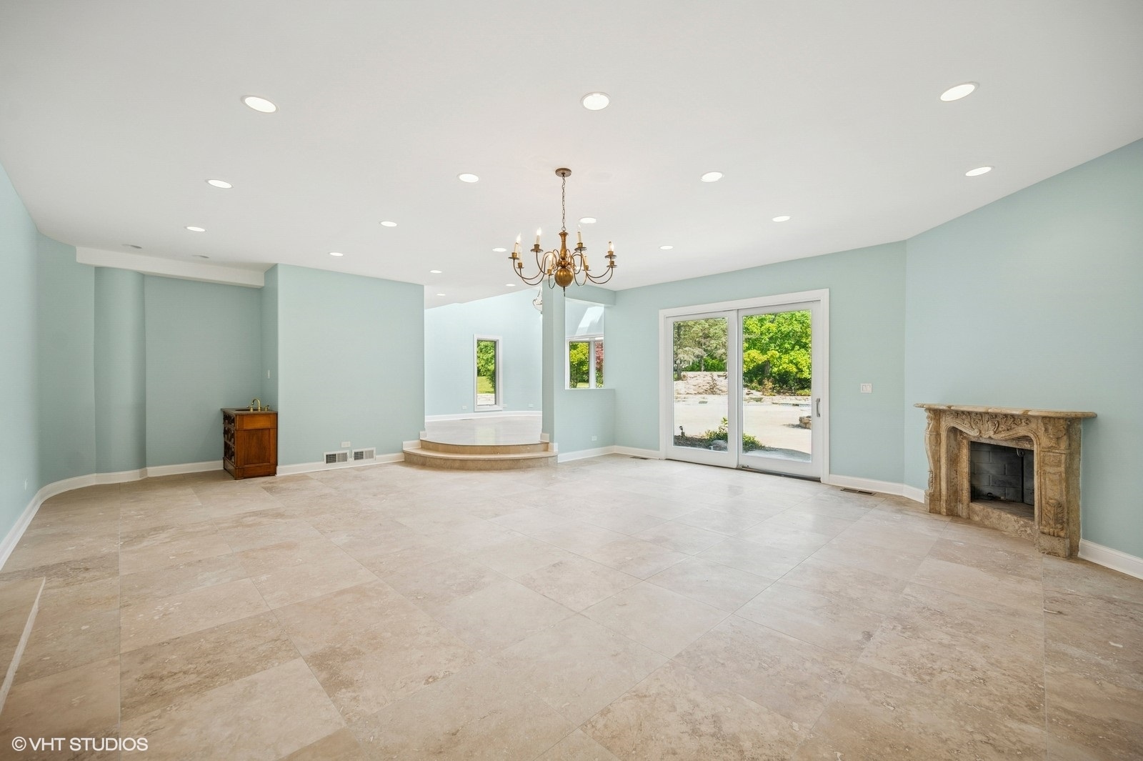 2305 Tennyson Lane