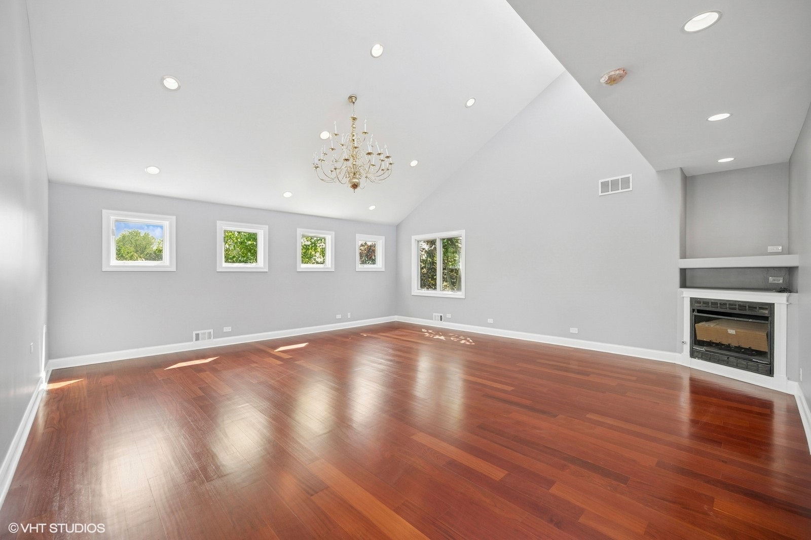 2305 Tennyson Lane