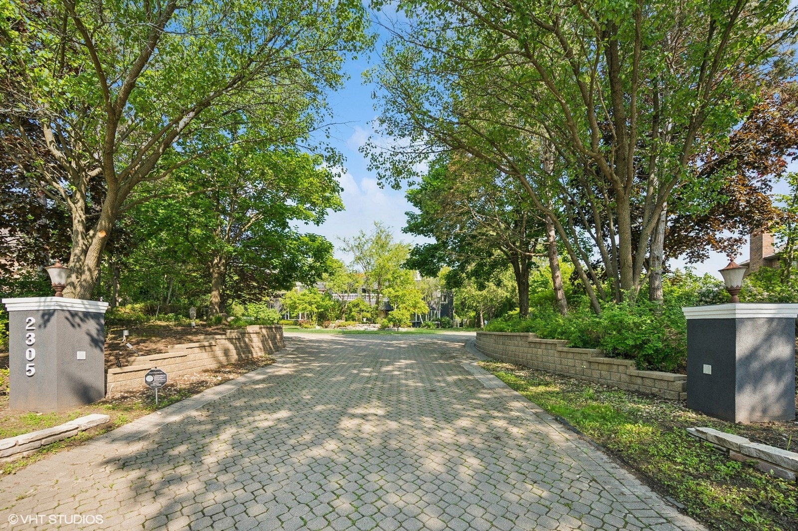 2305 Tennyson Lane