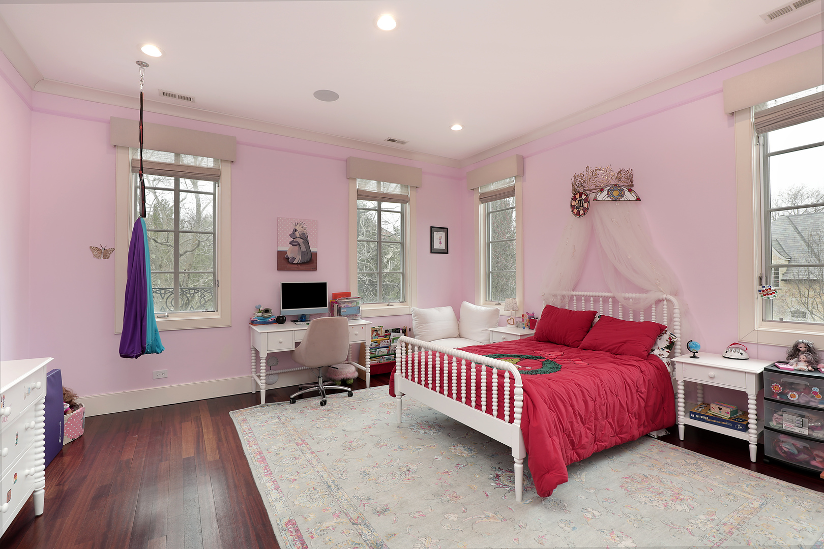 977 Sheridan Road