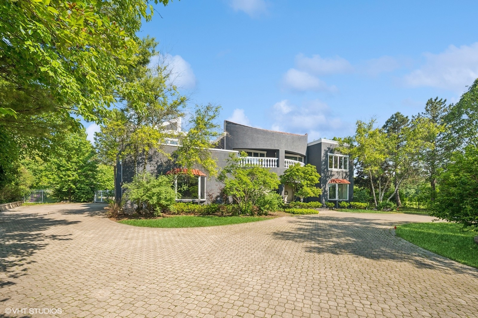2305 Tennyson Lane