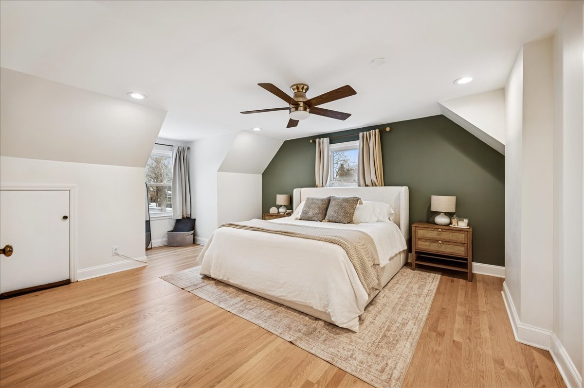 453 Longfellow Avenue