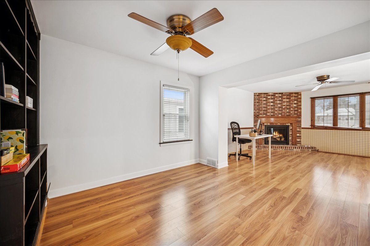 453 Longfellow Avenue