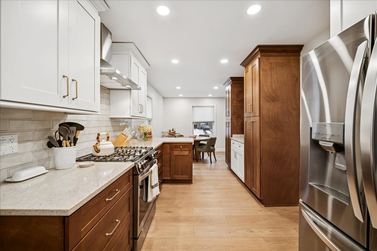 453 Longfellow Avenue