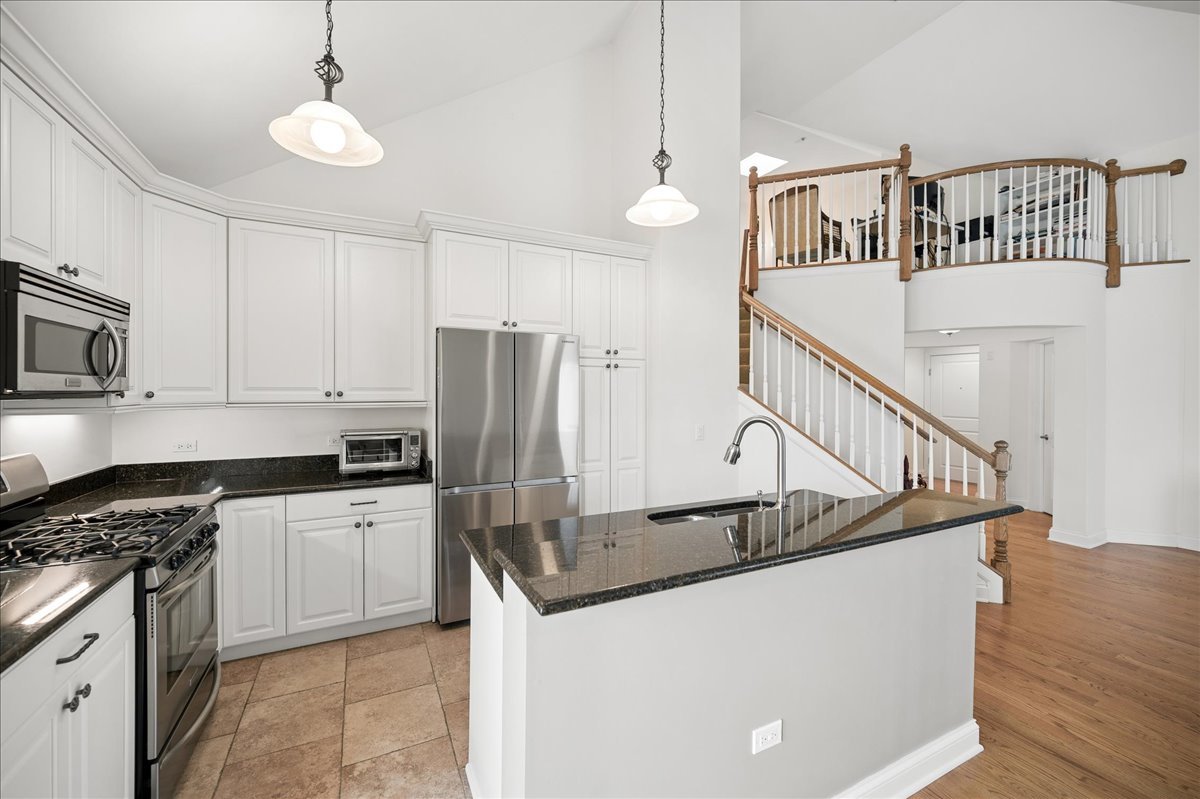 695 Roger Williams Avenue Unit: 301