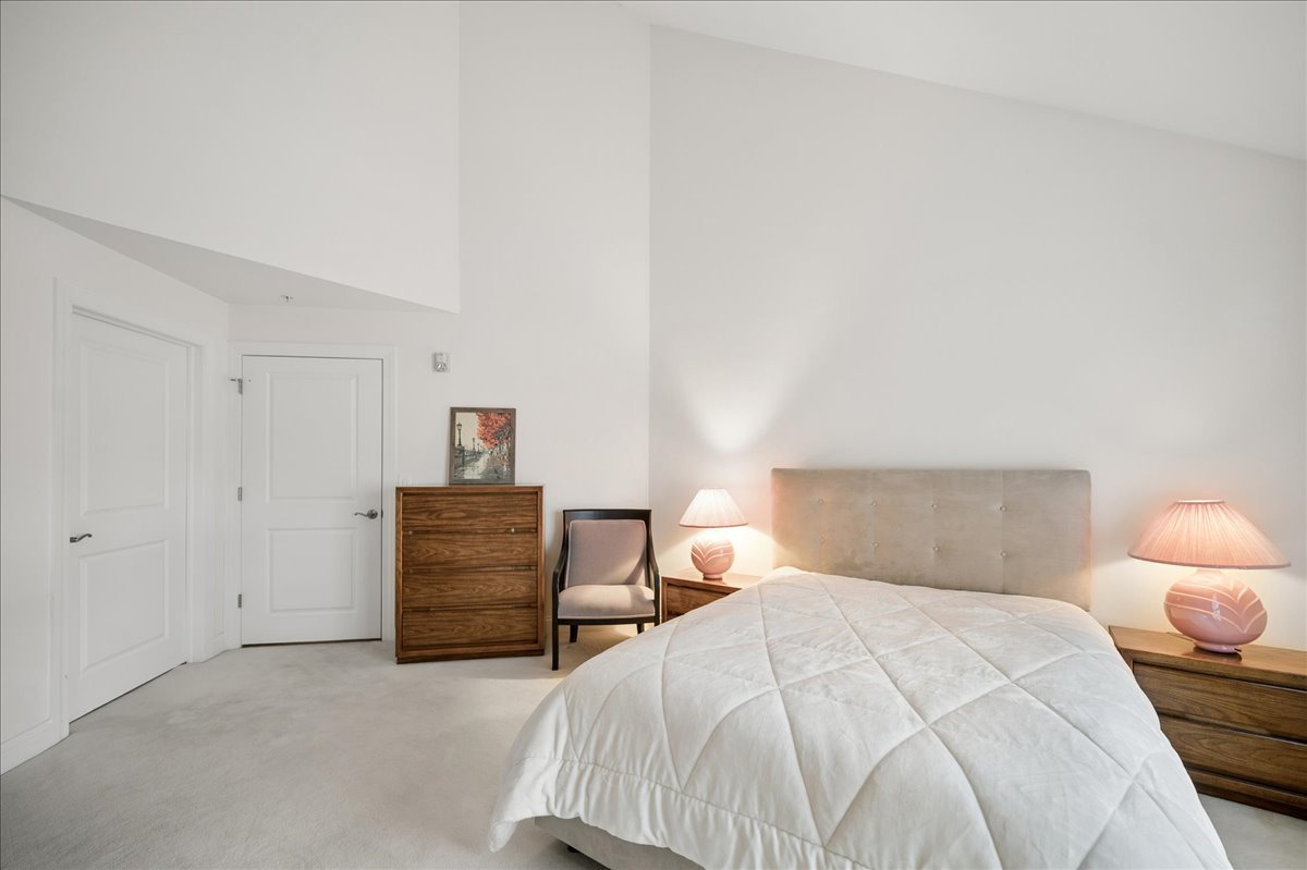 695 Roger Williams Avenue Unit: 301