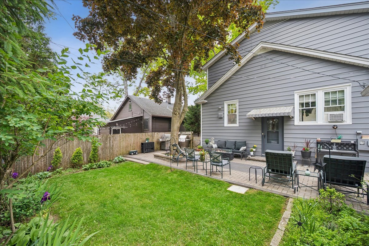 829 Saint Johns Avenue