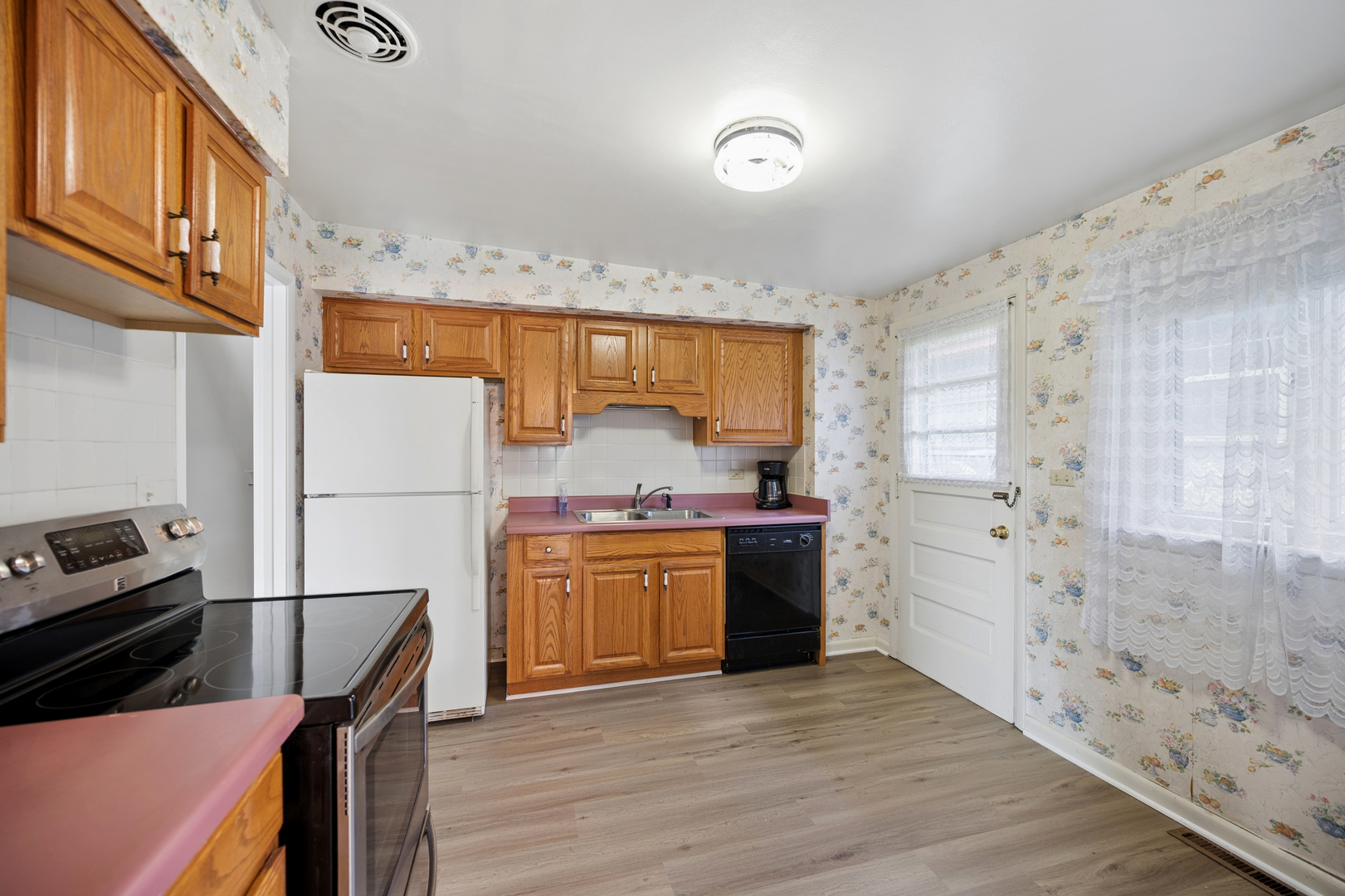 516 Hermitage Drive