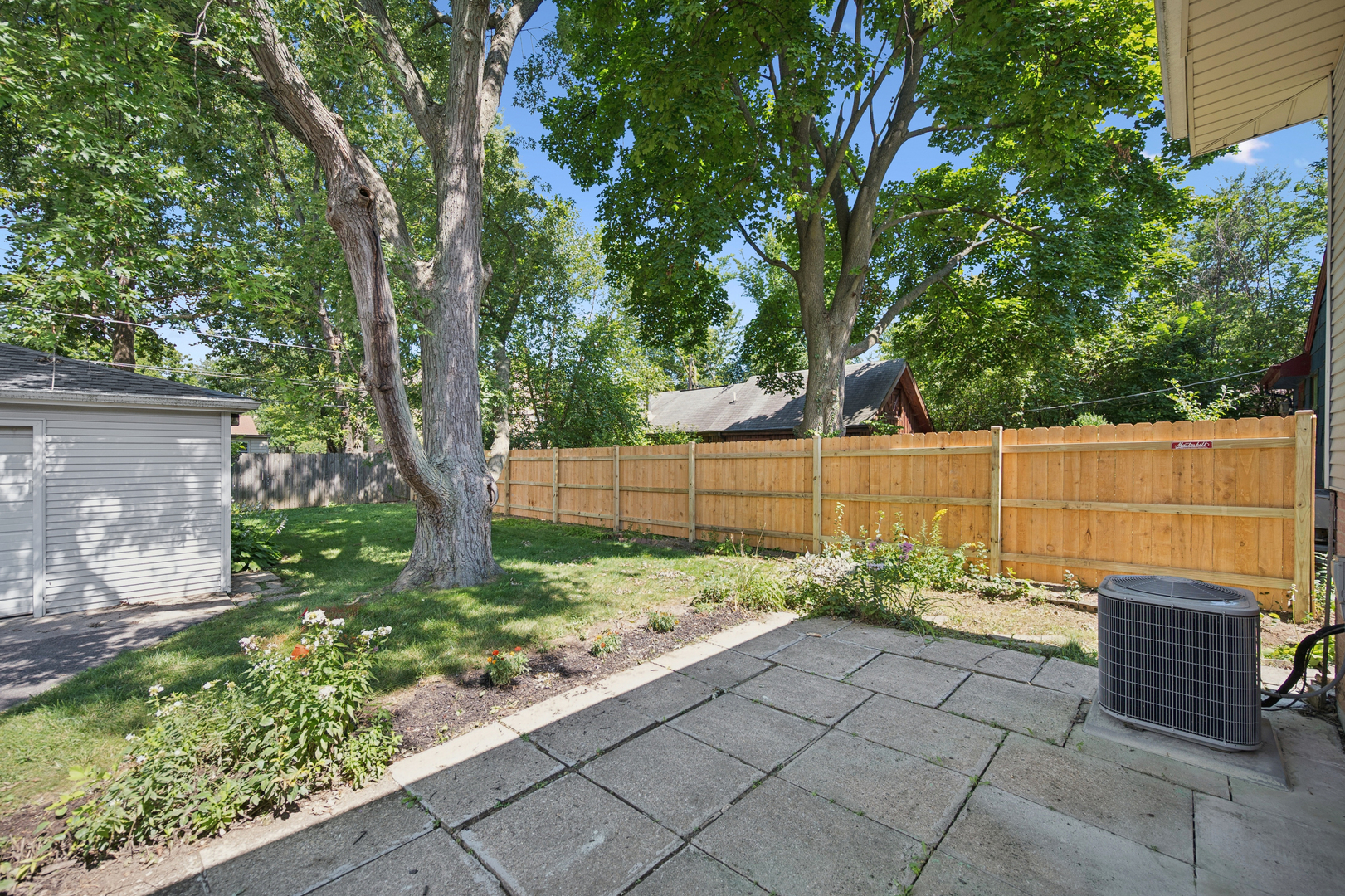516 Hermitage Drive