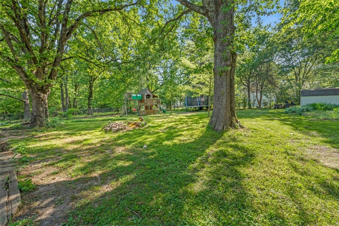 1963 Juneway Terrace