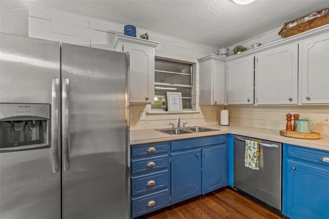 1963 Juneway Terrace