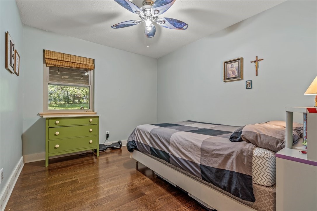 1963 Juneway Terrace