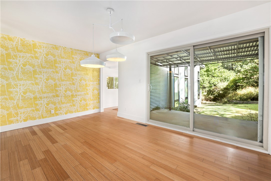 1426 Hillcrest Avenue