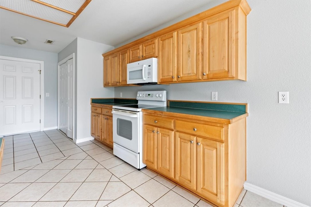 2317 N Brandi Avenue