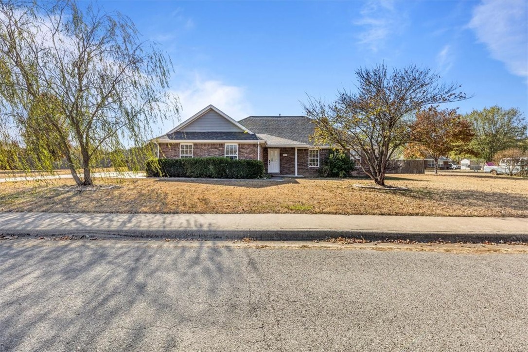 2317 N Brandi Avenue