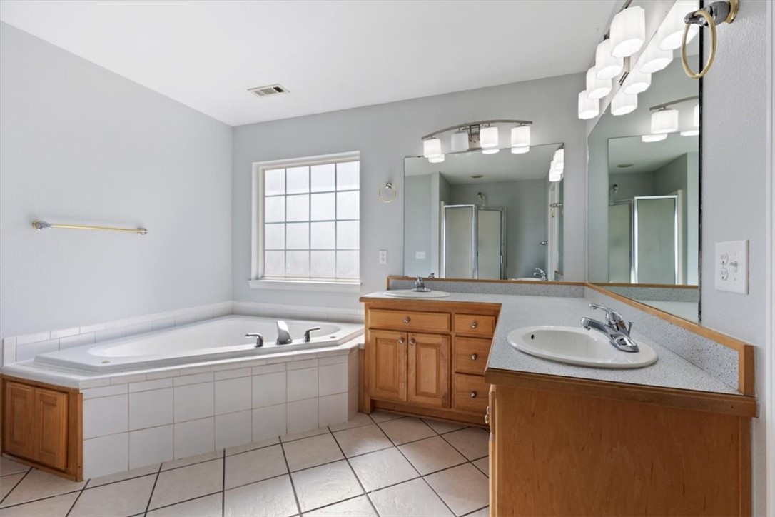 2317 N Brandi Avenue