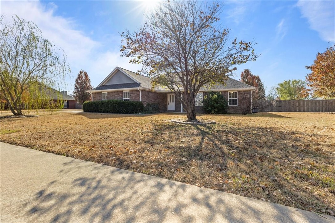 2317 N Brandi Avenue